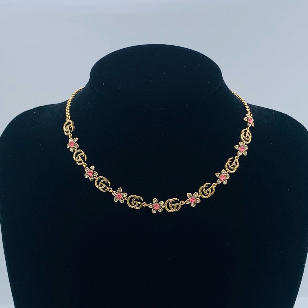 Necklace flower